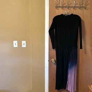 Never Worn 3/4 sleeve